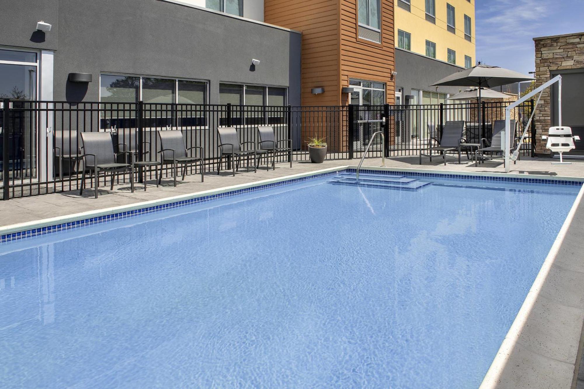 Fairfield Inn & Suites By Marriott Santa Rosa Rohnert Park Buitenkant foto