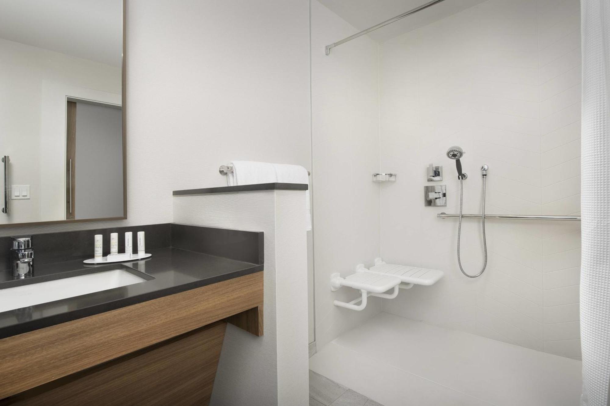Fairfield Inn & Suites By Marriott Santa Rosa Rohnert Park Buitenkant foto
